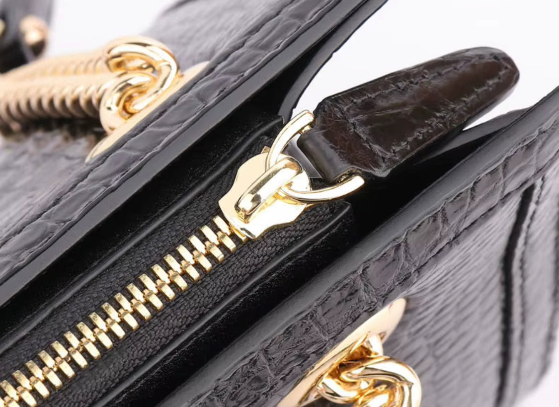 Black Crocodile Leather Shoulder Bag – Handmade in Italy | Noiyan