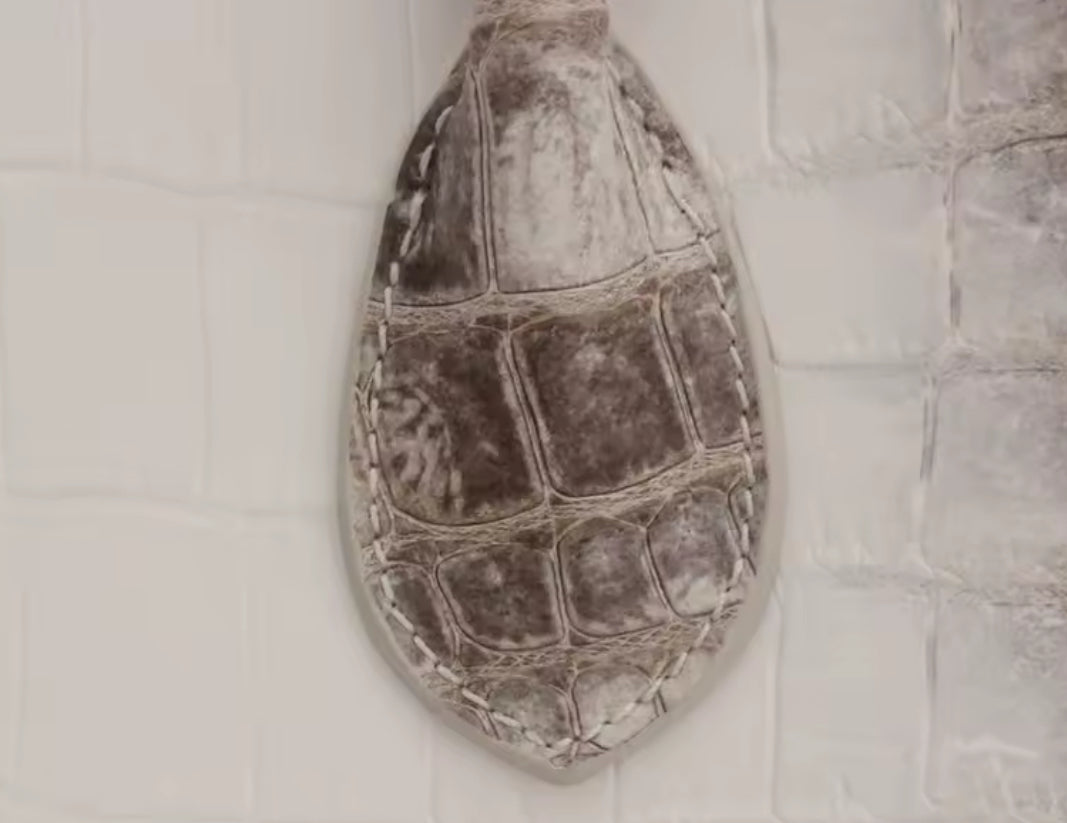 Himalayan Crocodile Leather Bag for Women – Handmade in Italy | Noiyan