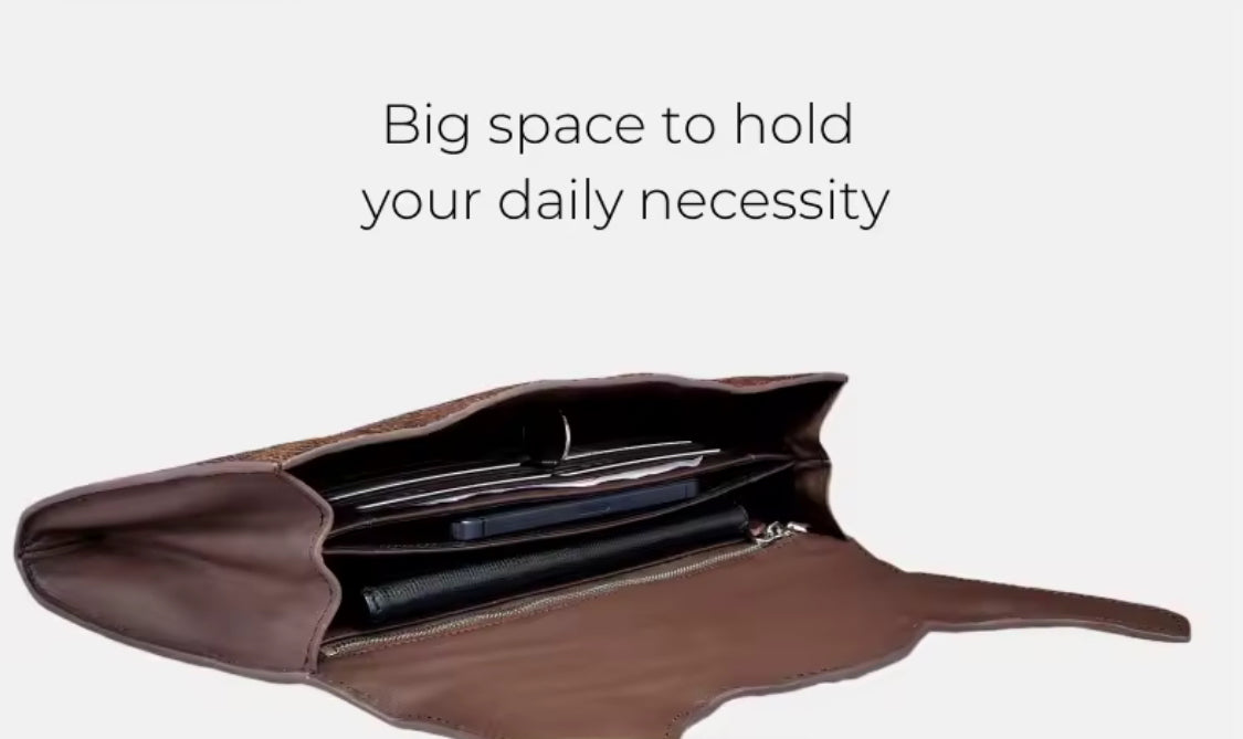 Brown Crocodile Leather Purse for Women – Handmade in Italy | Noiyan