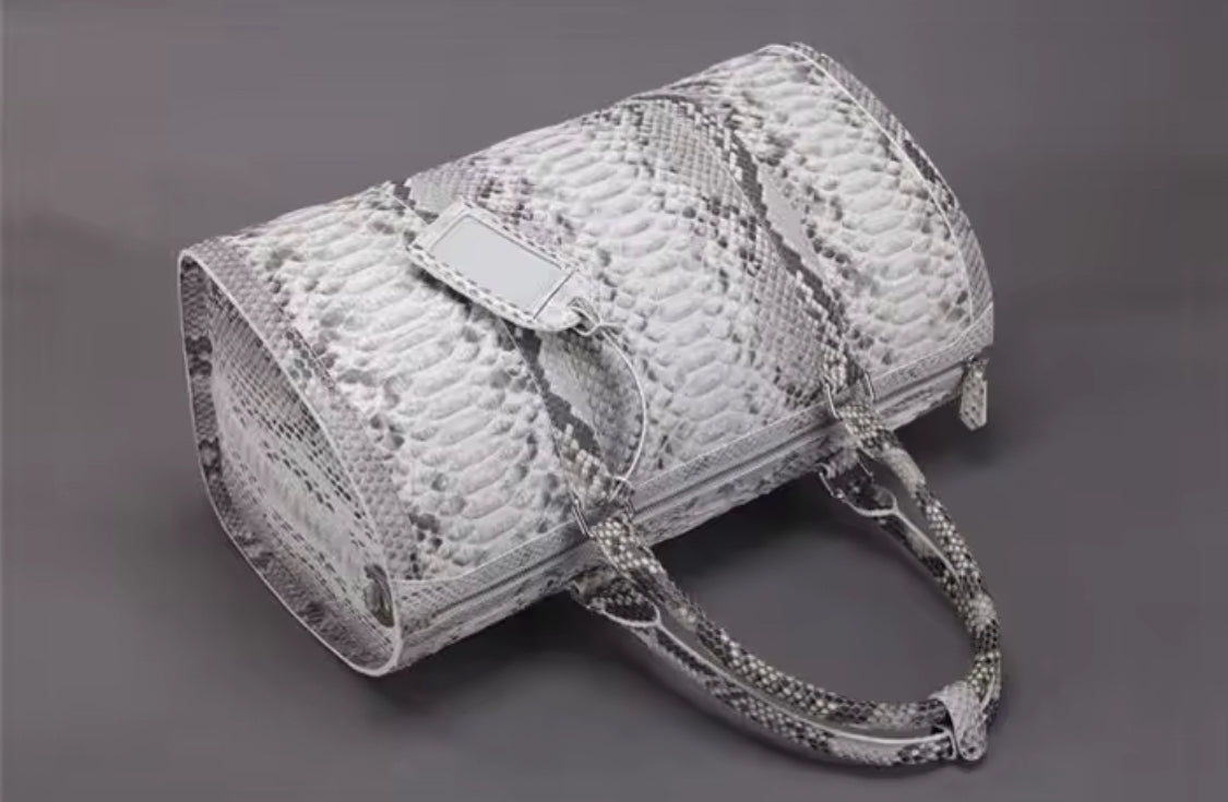 Natural White Snake Leather Travel Bag – Handmade in Italy | Noiyan
