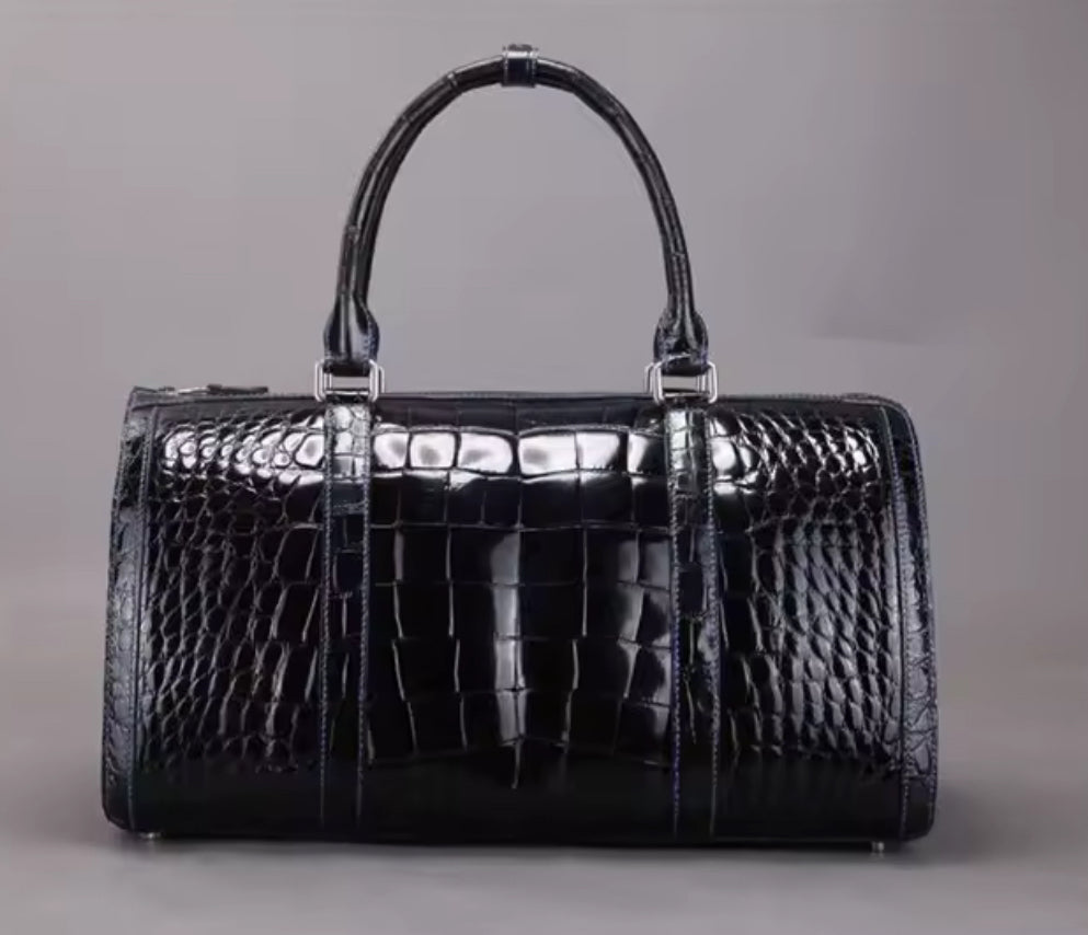 Black Crocodile Leather Travel Bag – Handmade in Italy | Noiyan
