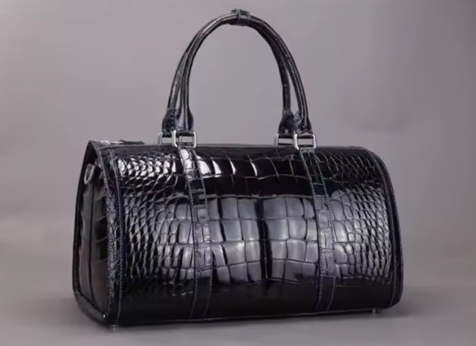 Black Crocodile Leather Travel Bag – Handmade in Italy | Noiyan