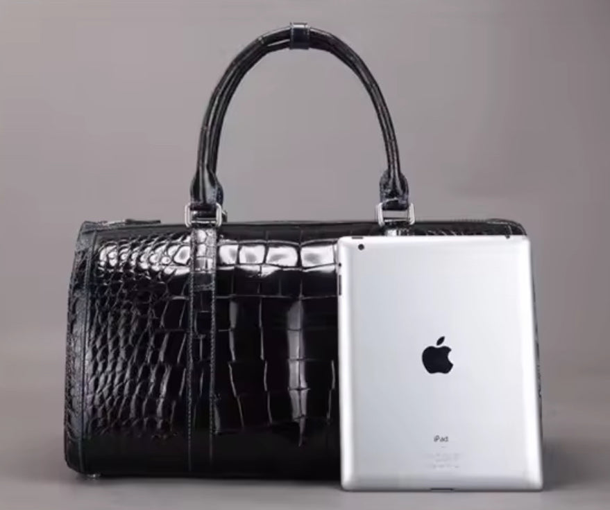 Black Crocodile Leather Travel Bag – Handmade in Italy | Noiyan