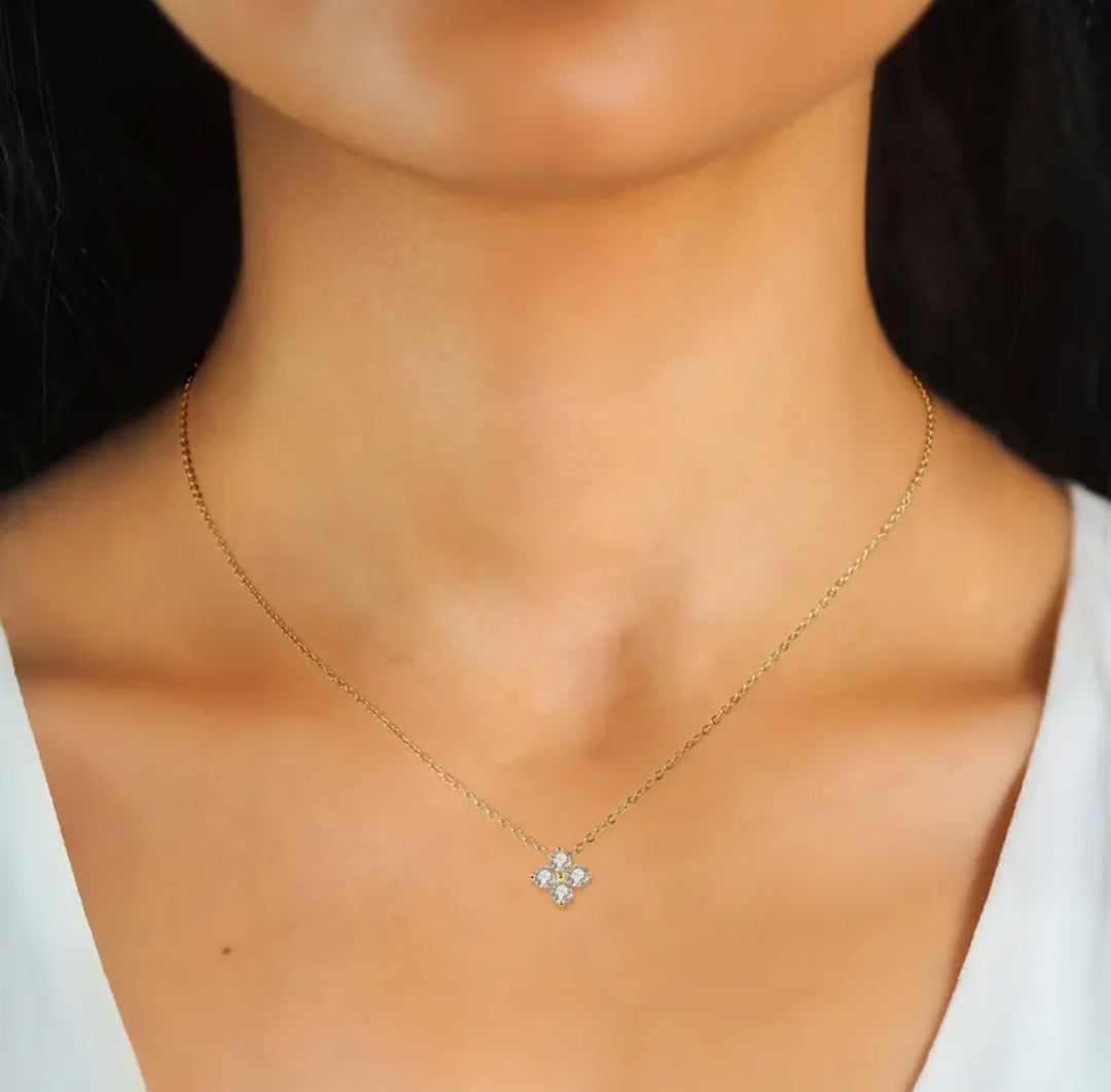 3mm*8pcs Moissanite pendant necklace