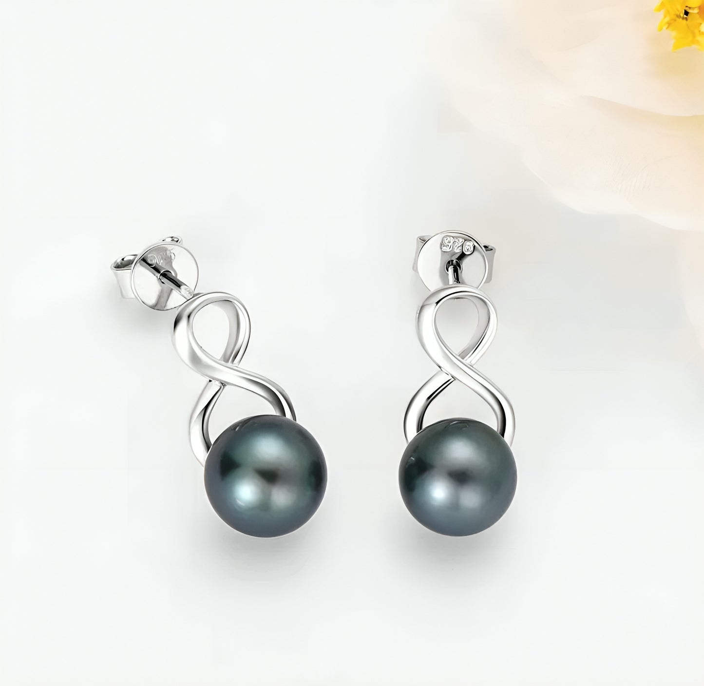 7.5-8mm round Tahitian black pearl earrings