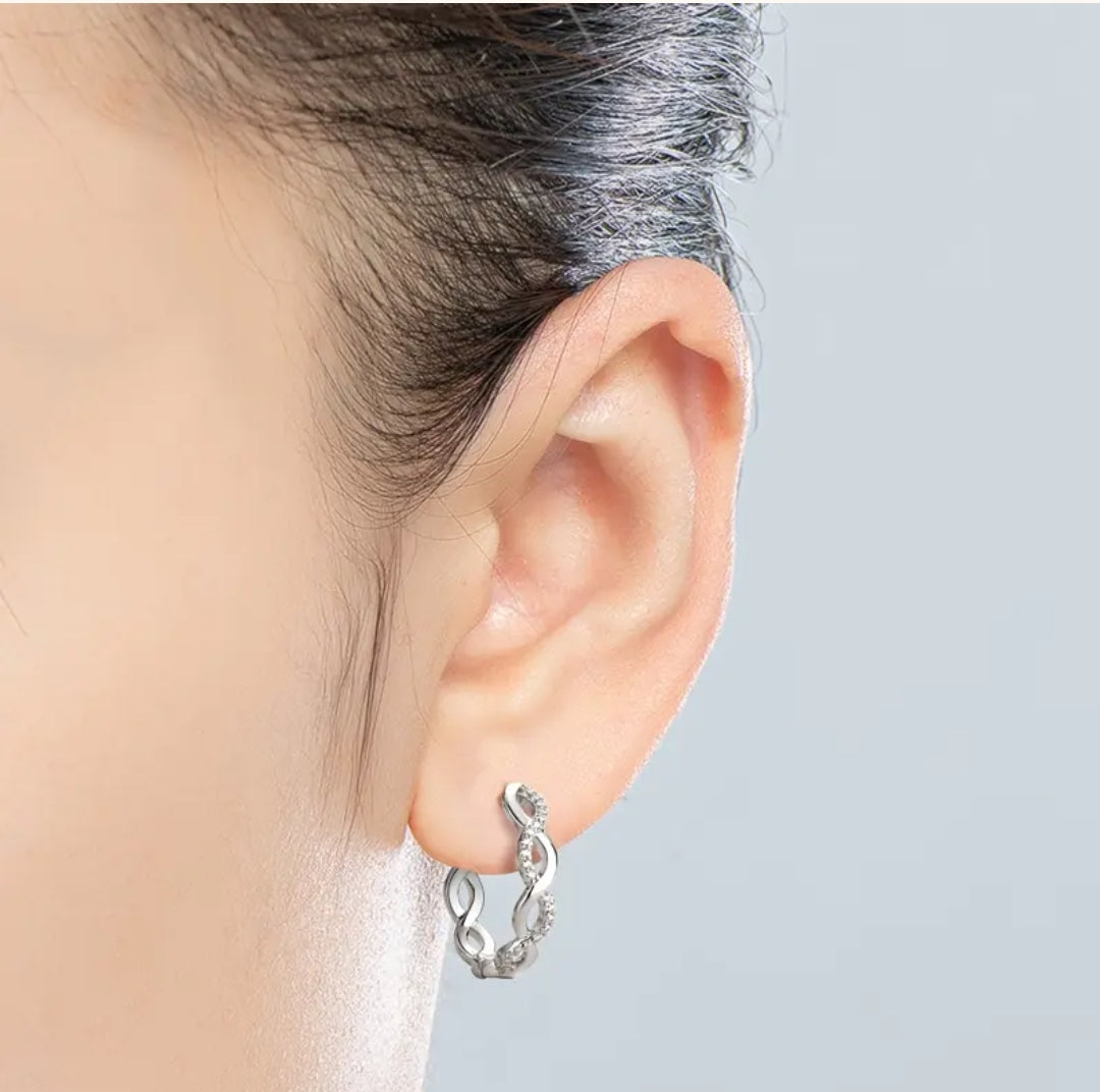 Paperlink drop clip moissanite earrings