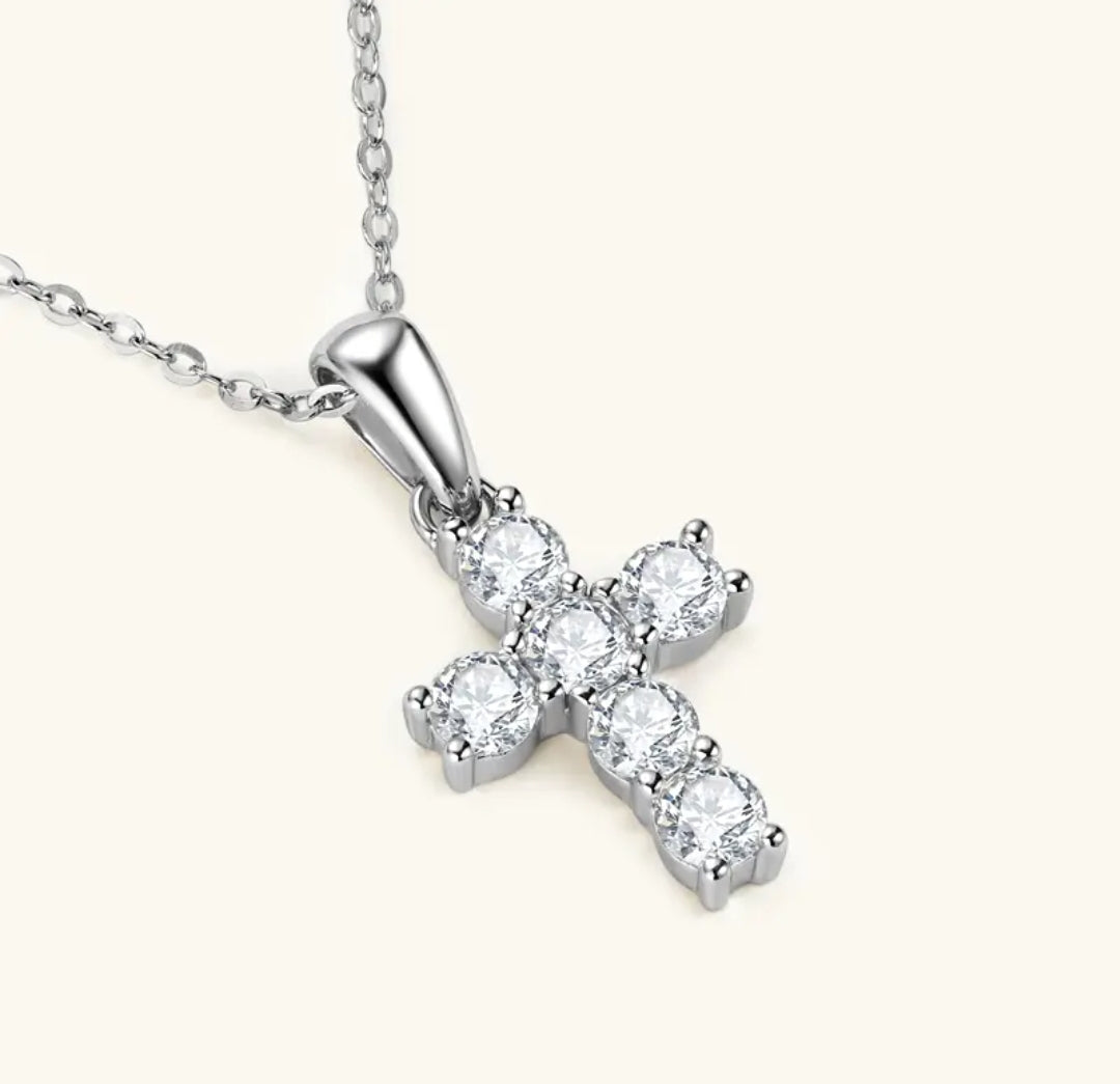 3mm*6pcs cross Moissanite pendant necklace