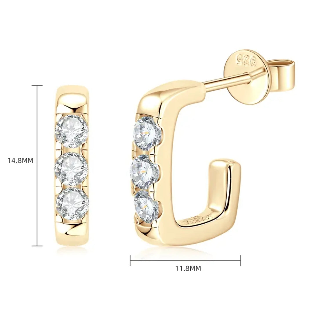 Stud earrings with moissanite stones
