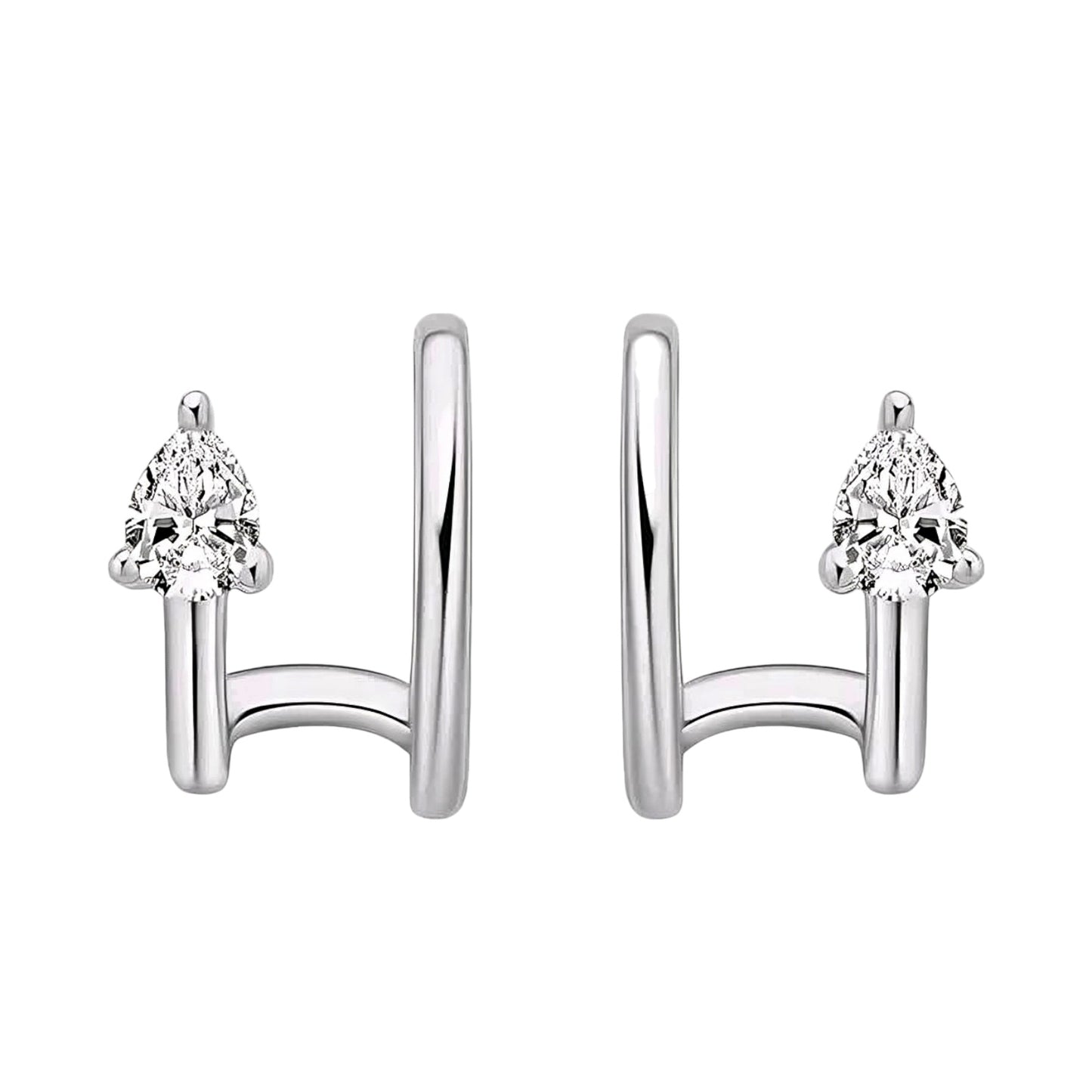 Classic round earrings with moissanite stones