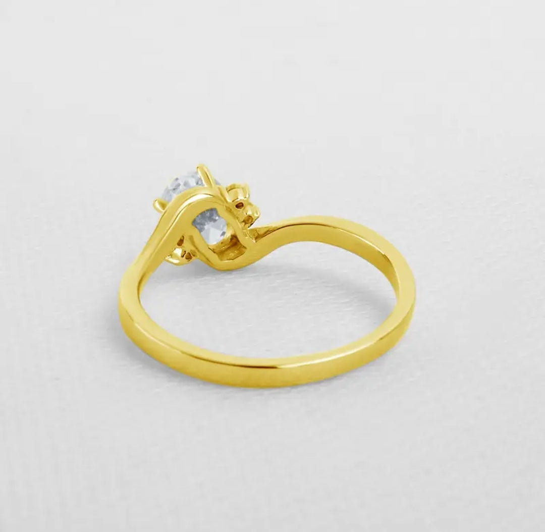 10k solid gold ring with 0.5ct sparkling moissanite
