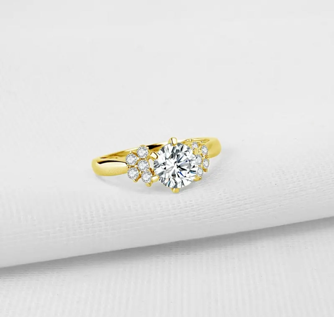 1ct round cut moissanite gold ring