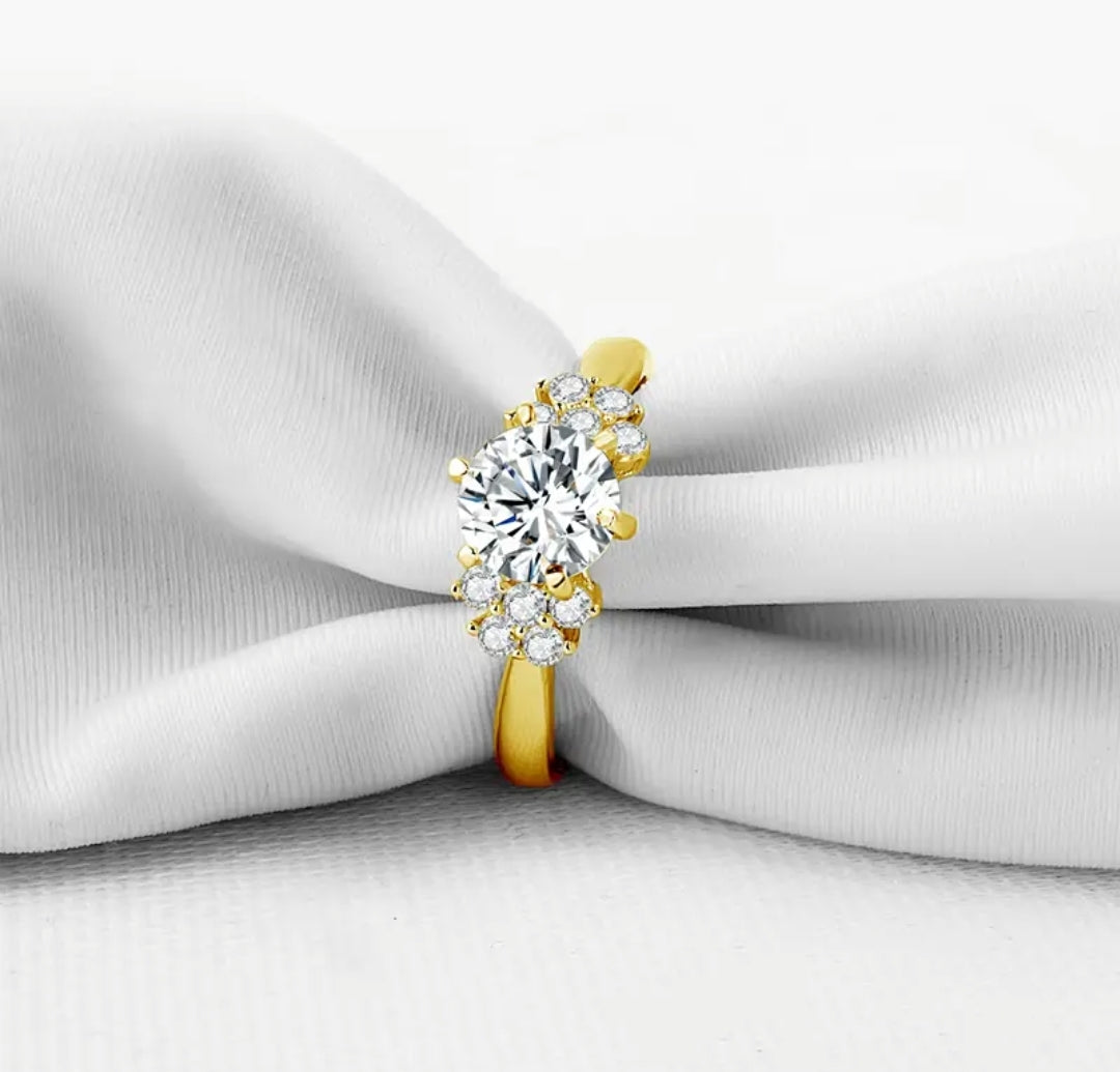 1ct round cut moissanite gold ring
