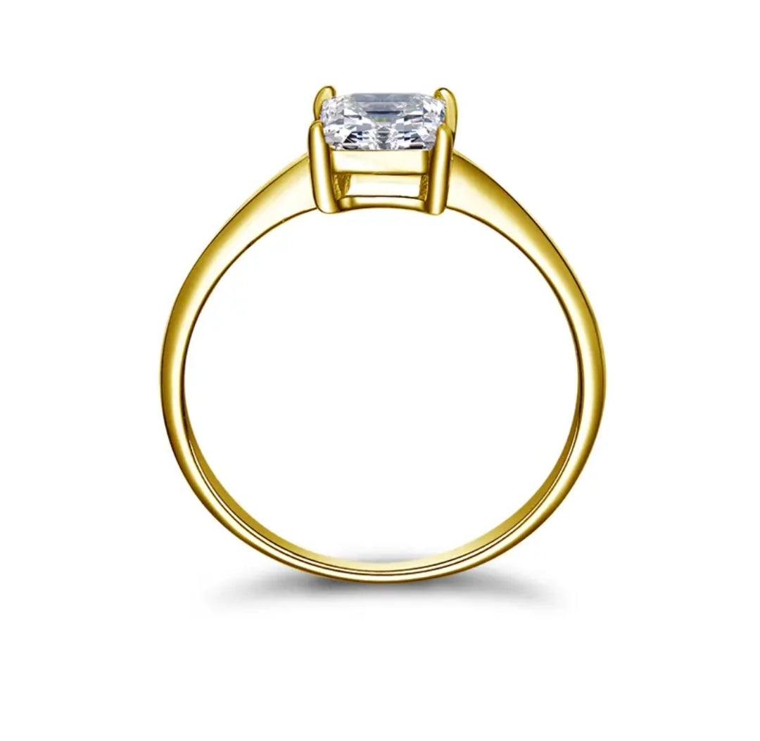 10k gold ring with 1ct square moissanite