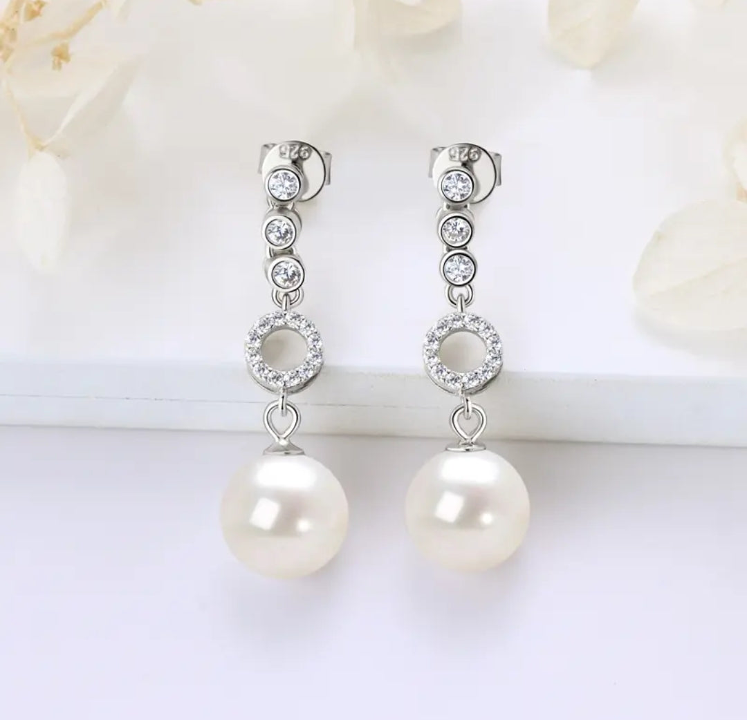 Cultured freshwater pearl drop earrings