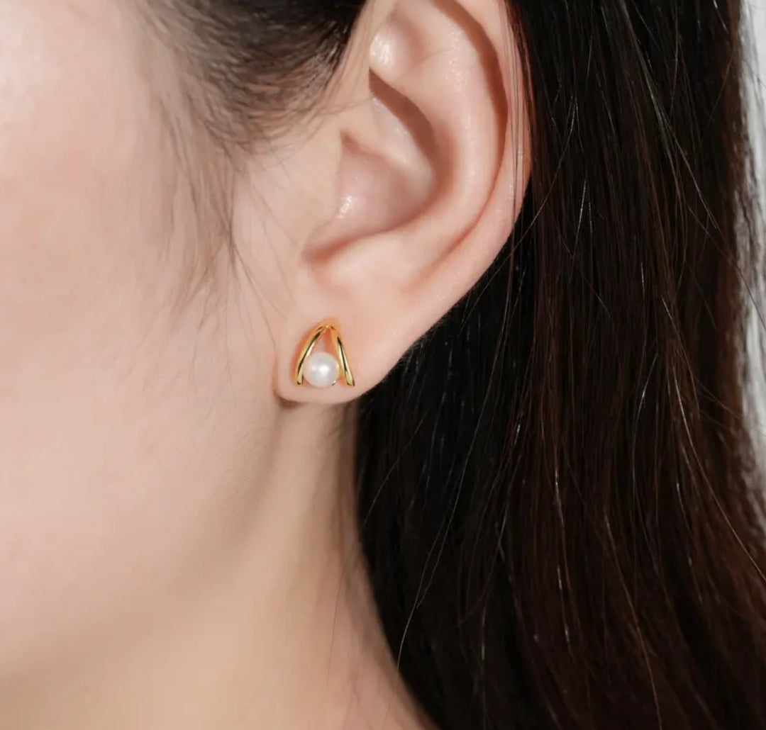 4-5mm freshwater pearl earrings