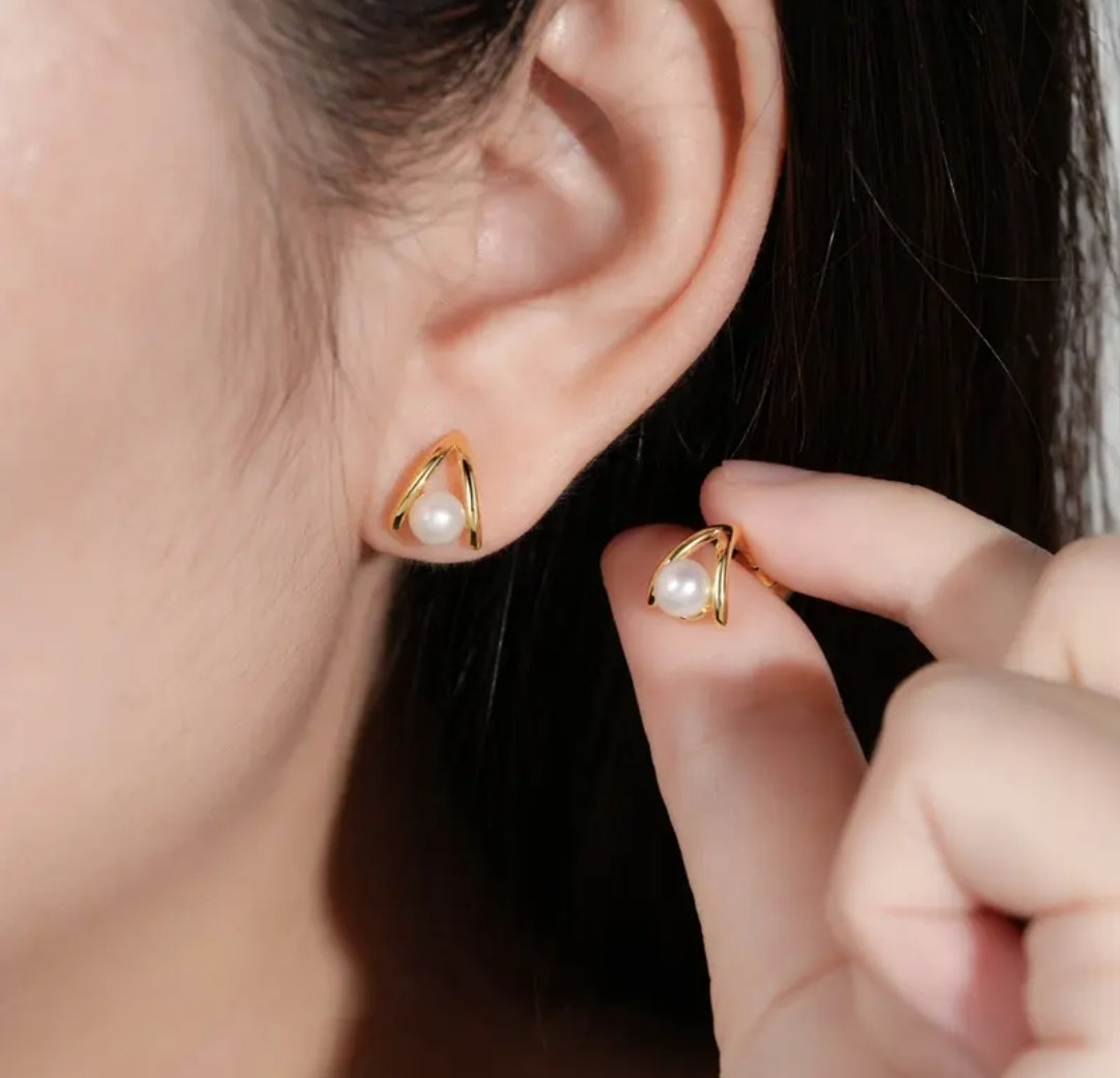 4-5mm freshwater pearl earrings