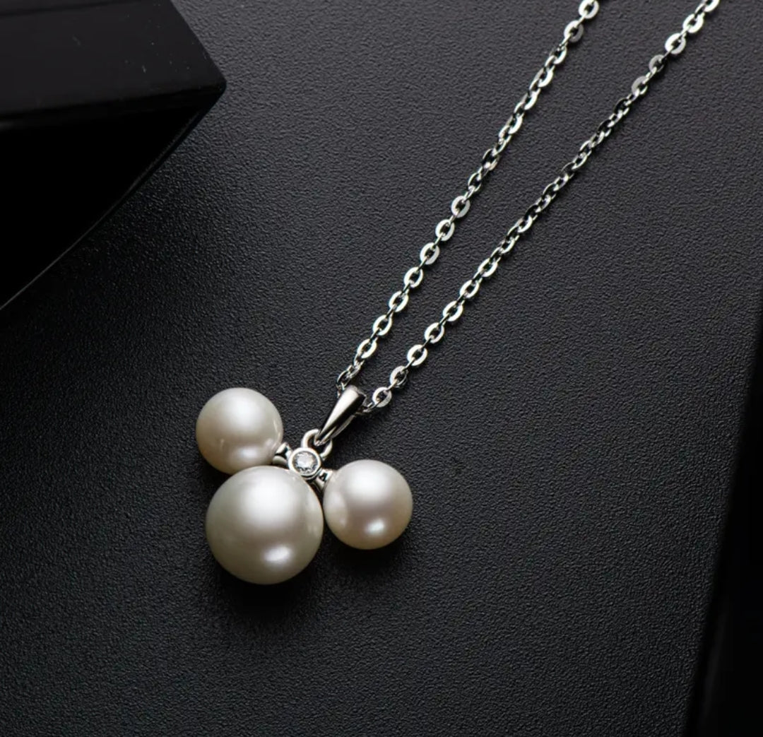 5-9mm 3 pearl pendant necklace