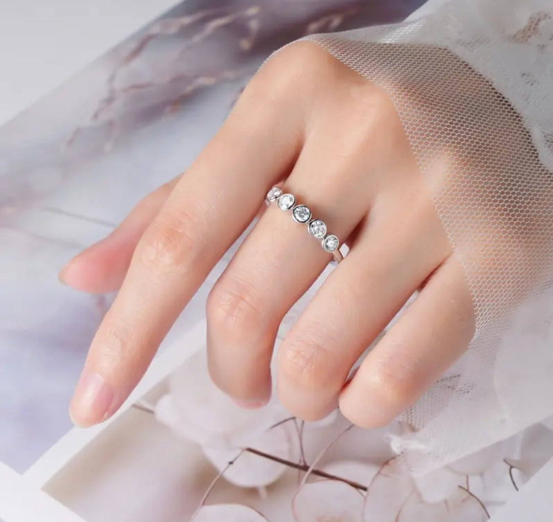 3mm 5pcs moissanite engagement ring