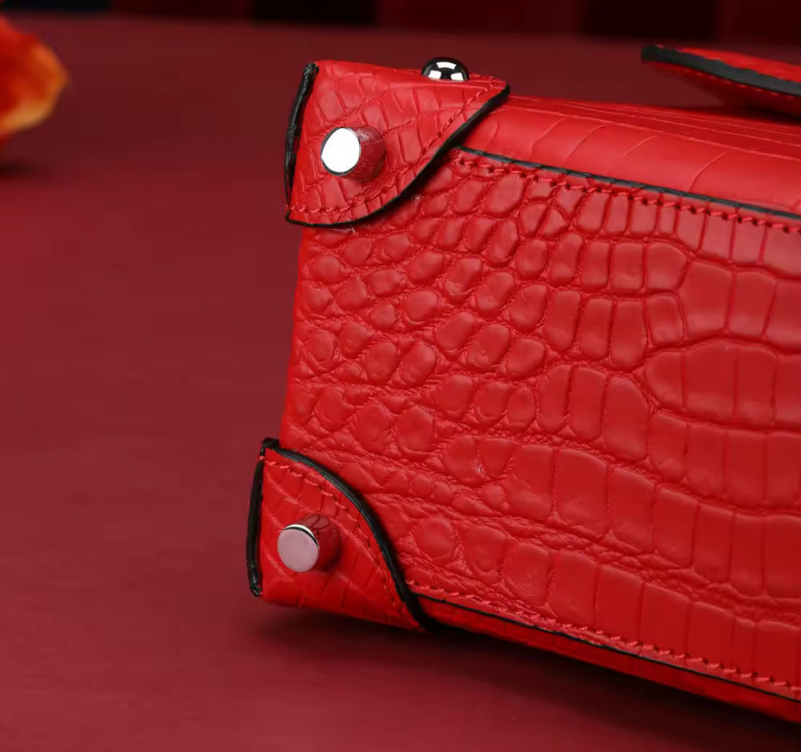 Crocodile Leather Bag for Women | Handmade in Italy | Noiyan